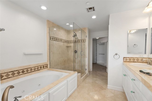 Detail Gallery Image 17 of 41 For 1000 E Ocean Bld #416,  Long Beach,  CA 90802 - 3 Beds | 2 Baths