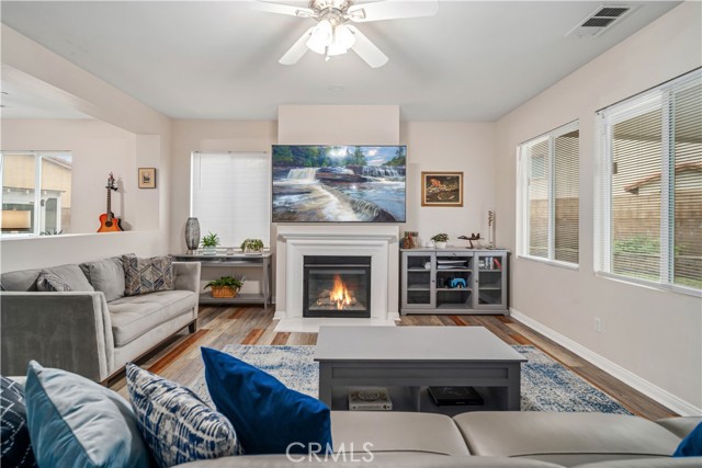 Detail Gallery Image 16 of 62 For 42715 Raywood, Lancaster,  CA 93536 - 4 Beds | 2/1 Baths