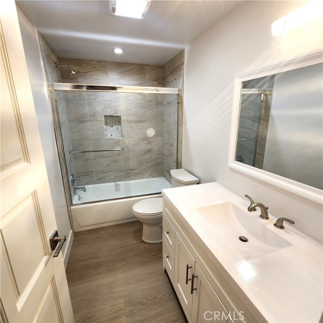Detail Gallery Image 20 of 22 For 900 Cedar St #107,  El Segundo,  CA 90245 - 2 Beds | 2 Baths