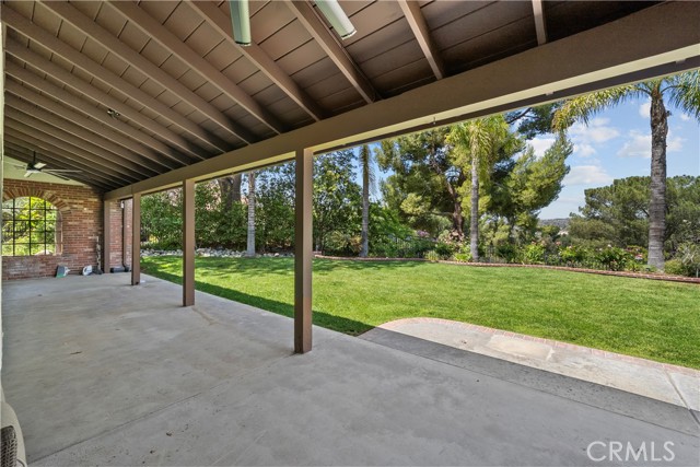 25472 Via Acorde, Valencia CA: https://media.crmls.org/medias/d6c6bb2d-3596-44ac-aa54-cef5efd62146.jpg