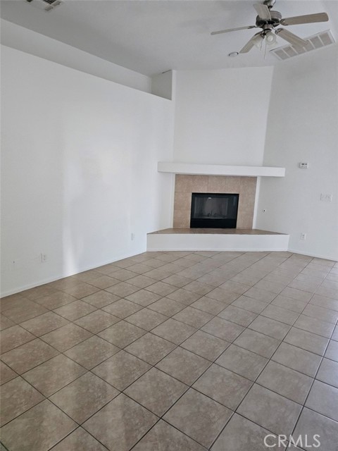 781 Aurora Way, Blythe CA: https://media.crmls.org/medias/d6c74606-0df1-4d1d-8030-e89ea43cbd63.jpg