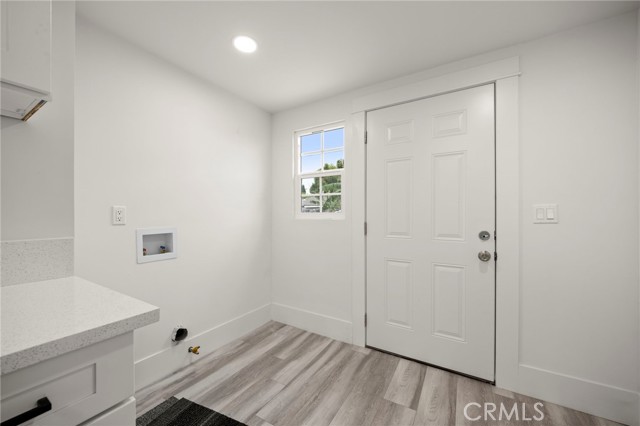 Detail Gallery Image 10 of 23 For 29 W Zane St, Long Beach,  CA 90805 - 3 Beds | 1 Baths