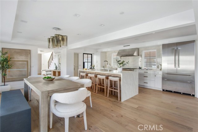 1103 Balboa Avenue, Newport Beach CA: https://media.crmls.org/medias/d6c7bef6-999e-4224-aa32-d6c68a2d2f98.jpg