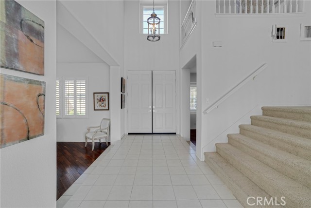 Detail Gallery Image 5 of 46 For 24306 via La Casa, Valencia,  CA 91354 - 4 Beds | 3 Baths