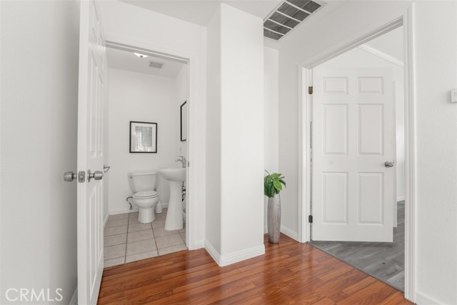 Detail Gallery Image 26 of 35 For 692 N Rancho Santiago Blvd, Orange,  CA 92869 - 5 Beds | 4 Baths