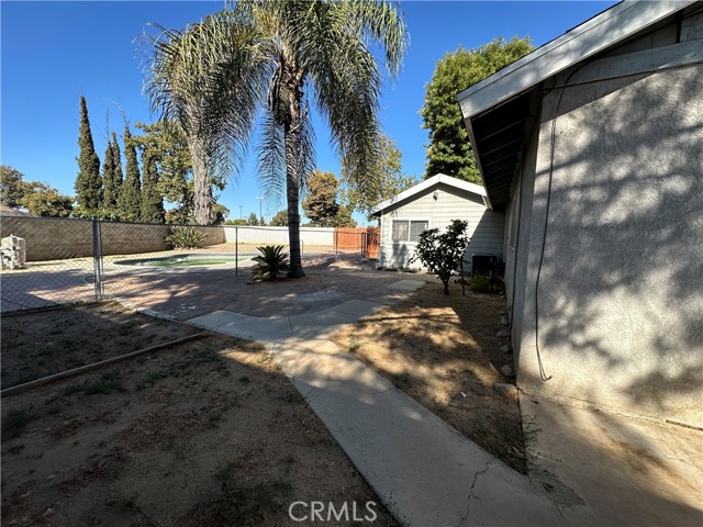 25141 Silent Creek Road, Moreno Valley CA: https://media.crmls.org/medias/d6cc0636-b5e5-4429-97cd-2a288c90cddc.jpg