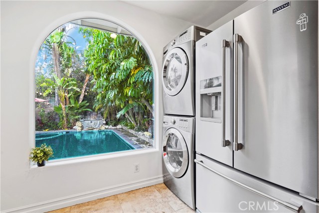 5362 Yolanda Avenue, Tarzana CA: https://media.crmls.org/medias/d6cc3a39-236b-4321-a13d-963c2feac4d8.jpg