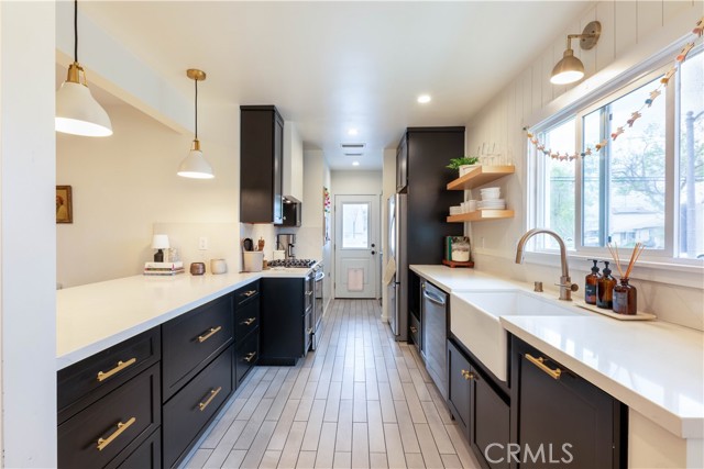 5741 Candor, Lakewood CA: https://media.crmls.org/medias/d6cc40d4-95e3-4c4f-82ee-bd564e370672.jpg