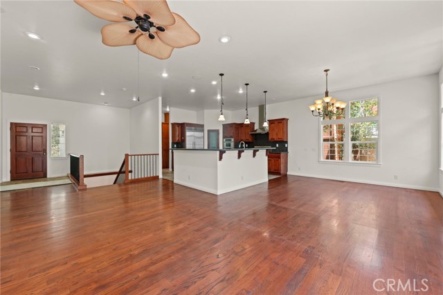 765 Del Norte Lane, Lake Arrowhead CA: https://media.crmls.org/medias/d6ccdd8a-58d7-4402-87fd-3b66ee30fce1.jpg