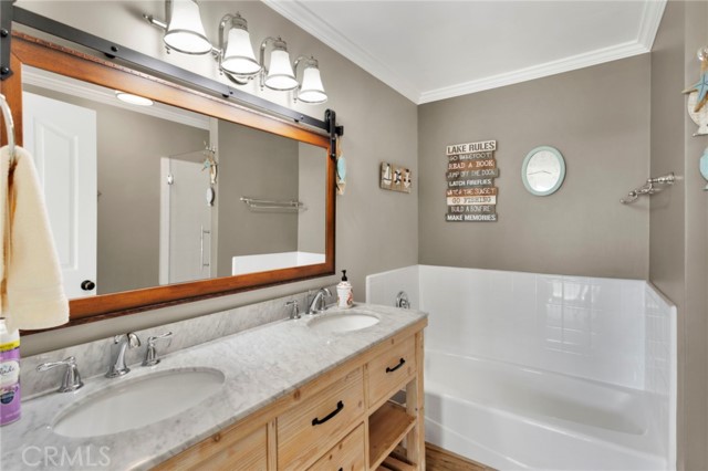 Detail Gallery Image 28 of 50 For 18570 Niagara, Victorville,  CA 92395 - 4 Beds | 3 Baths