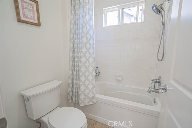 Detail Gallery Image 38 of 65 For 17023 Strawberry Pine Ct, Canyon Country,  CA 91387 - 4 Beds | 4 Baths