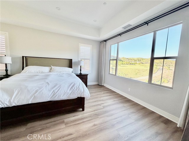 Detail Gallery Image 10 of 15 For 140 Tomahawk, Irvine,  CA 92618 - 4 Beds | 4 Baths