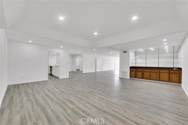 1815 Butler Avenue, Los Angeles CA: https://media.crmls.org/medias/d6cecf7c-e6f9-40fb-83b7-ea10b27c8337.jpg