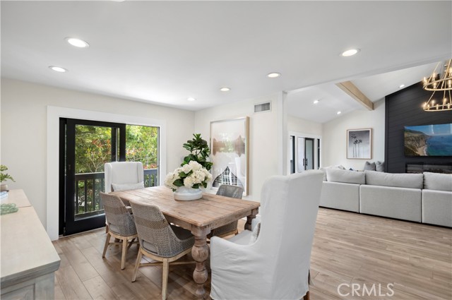 11 Mainsail Drive, Corona del Mar CA: https://media.crmls.org/medias/d6ceda29-987f-4f45-95e0-b250764e73c3.jpg