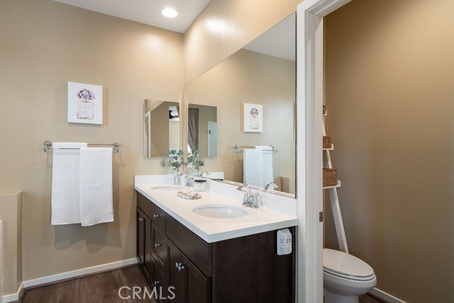 dual sinks and separate privacy room
