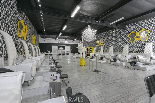 13041 Victory, Valley Glen CA: https://media.crmls.org/medias/d6cf9146-4bc0-406f-9072-985d68864951.jpg