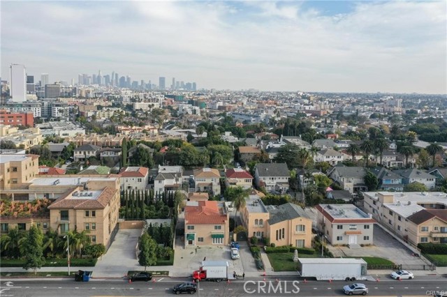 Detail Gallery Image 11 of 25 For 670 Crenshaw, Los Angeles,  CA 90005 - 8 Beds | 5 Baths