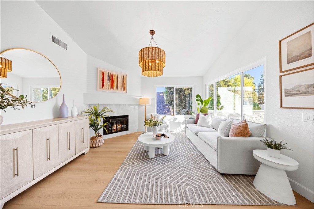 369 Deerfield Ave #35