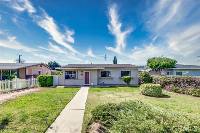 1582 2Nd St, La Verne, CA 91750