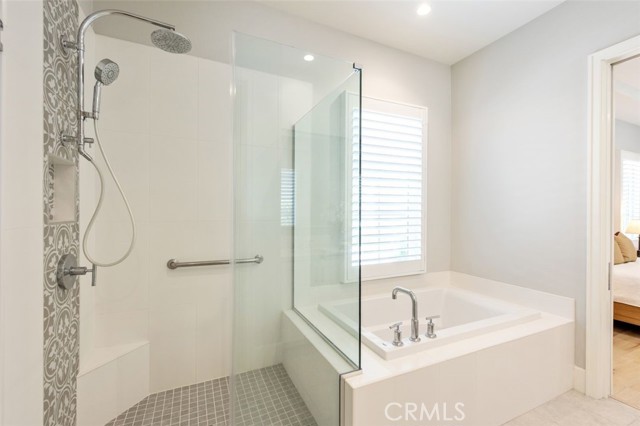 Detail Gallery Image 10 of 18 For 114 Vigna, Irvine,  CA 92602 - 4 Beds | 3/1 Baths