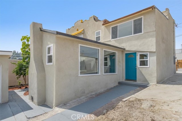 Detail Gallery Image 2 of 65 For 1521 N Bonnie Beach, Los Angeles,  CA 90063 - 5 Beds | 2/1 Baths