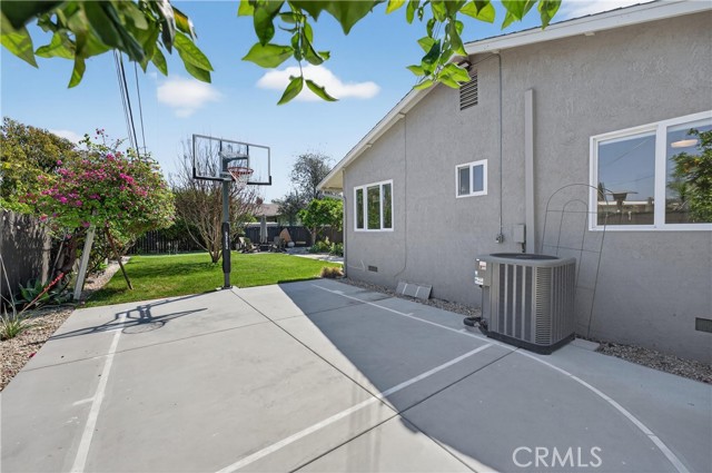 Detail Gallery Image 57 of 59 For 2225 E Grove Ave, Orange,  CA 92867 - 4 Beds | 3 Baths