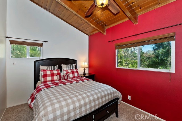 Detail Gallery Image 28 of 53 For 28193 Grenoble Ln, Lake Arrowhead,  CA 92352 - 3 Beds | 2 Baths