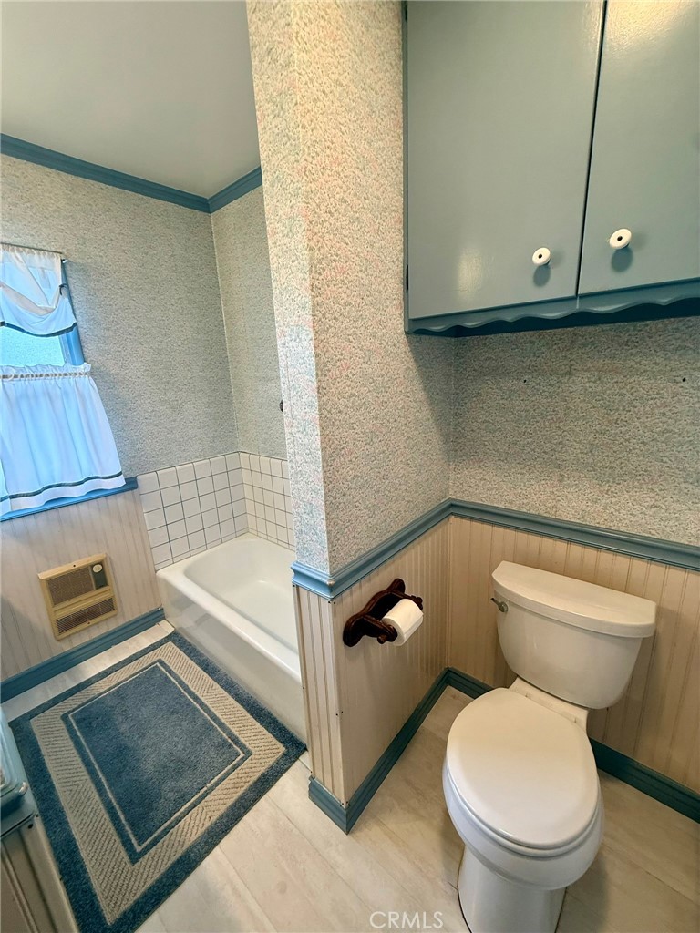 https://media.crmls.org/medias/d6d2350d-c5ff-46f7-b66c-8eb77596cad2.jpg?preset=X-Large