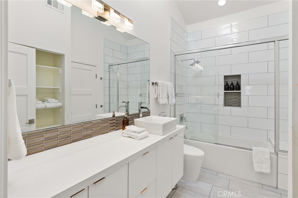 MLS #OC25199426 image #20