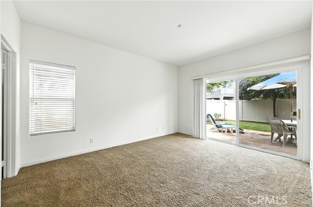 4931 Shoreline Way, Oxnard CA: https://media.crmls.org/medias/d6d36ba8-c72a-472c-9e1e-481e5c20a02c.jpg