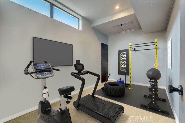 Virtually Staged Garage as a Gym