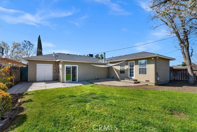 Detail Gallery Image 33 of 45 For 404 W Robinson Ave, Fresno,  CA 93705 - 3 Beds | 2 Baths