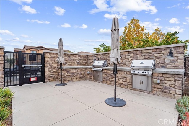 Detail Gallery Image 37 of 38 For 24253 Hazelnut Ave, Murrieta,  CA 92562 - 4 Beds | 2/1 Baths