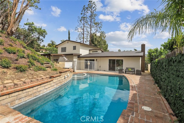Detail Gallery Image 30 of 34 For 12635 Dorina Pl, Granada Hills,  CA 91344 - 5 Beds | 3/1 Baths