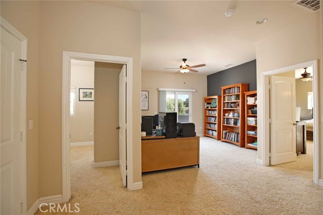 Detail Gallery Image 17 of 51 For 1595 E Avenida De Las Flores, Thousand Oaks,  CA 91362 - 4 Beds | 4/1 Baths