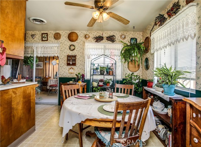 Detail Gallery Image 14 of 63 For 5407 Paradise View Rd, Yucca Valley,  CA 92284 - 3 Beds | 2 Baths