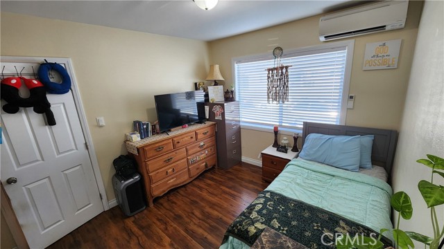 Image 27 of 74 For 6310 Hardwick Street