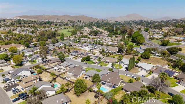 Detail Gallery Image 6 of 30 For 5829 Quiroz, Jurupa Valley,  CA 92509 - 3 Beds | 2 Baths