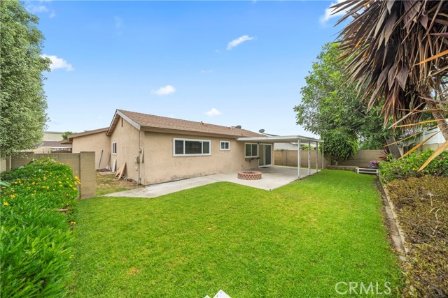 Detail Gallery Image 14 of 15 For 19111 Lindsay Ln, Huntington Beach,  CA 92646 - 3 Beds | 2 Baths
