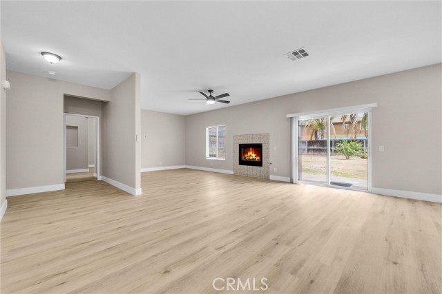 27258 Sierra Madre Drive, Murrieta CA: https://media.crmls.org/medias/d6d57fd6-8dcd-45f4-86b8-5d2dfd6708e8.jpg