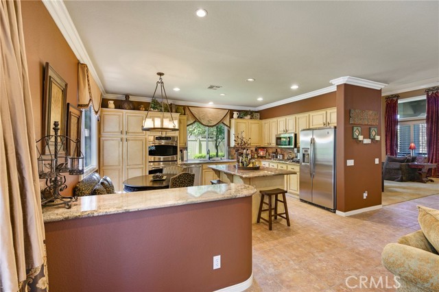 Detail Gallery Image 32 of 72 For 972 Bouquet Cir, Corona,  CA 92881 - 5 Beds | 4 Baths