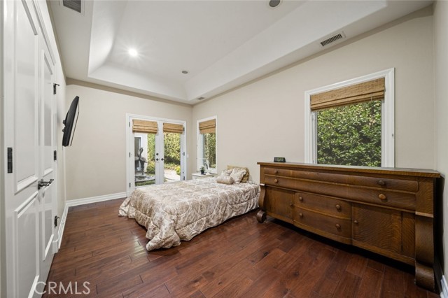 Detail Gallery Image 52 of 65 For 17351 Parthenia St, –,  CA 91325 - 4 Beds | 4 Baths