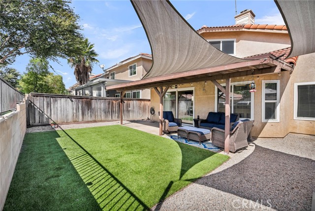 1105 W Victoria Street, Rialto CA: https://media.crmls.org/medias/d6d62571-c9da-41e8-9c36-7820a2c41a2a.jpg