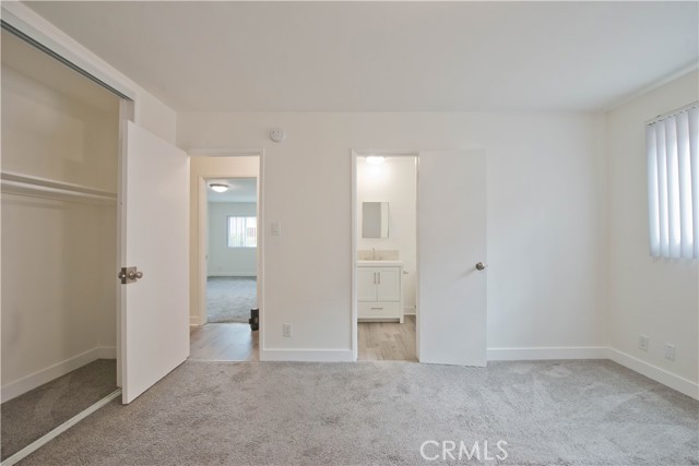 5415 Newcastle Avenue, Encino CA: https://media.crmls.org/medias/d6d644ff-b100-43d5-a24d-d500aa105ec9.jpg