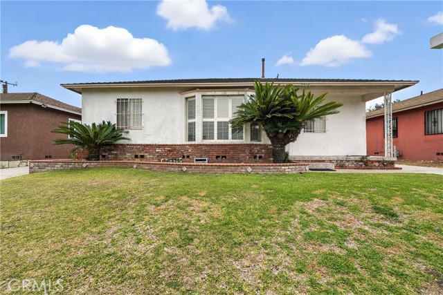 Detail Gallery Image 2 of 28 For 1612 W Poplar St, Compton,  CA 90220 - 3 Beds | 2 Baths