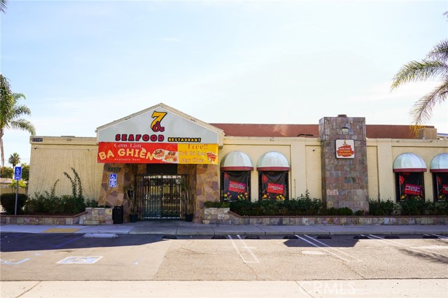 12342 Brookhurst St, Garden Grove CA: https://media.crmls.org/medias/d6d737bc-0304-48ce-aa84-4c349565ec72.jpg