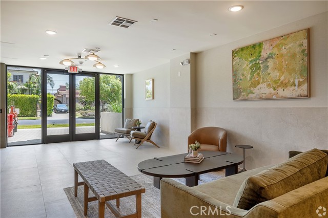 Detail Gallery Image 16 of 27 For 1303 S Orange Grove Ave #601,  Los Angeles,  CA 90019 - 3 Beds | 2 Baths