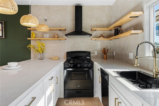 Detail Gallery Image 2 of 13 For 821 Spruce, San Bernardino,  CA 92410 - 2 Beds | 1 Baths