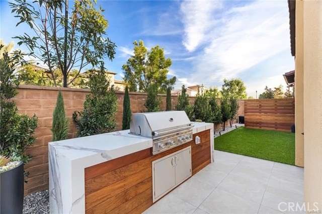 77 Sunset Cove, Irvine CA: https://media.crmls.org/medias/d6da938c-1a22-481a-8e15-104eebcc7837.jpg