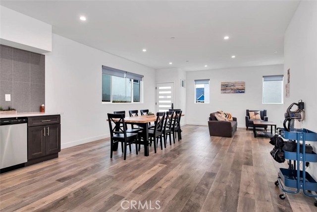 Detail Gallery Image 11 of 36 For 1344 N Kenmore, Los Angeles,  CA 90027 - 3 Beds | 3/1 Baths